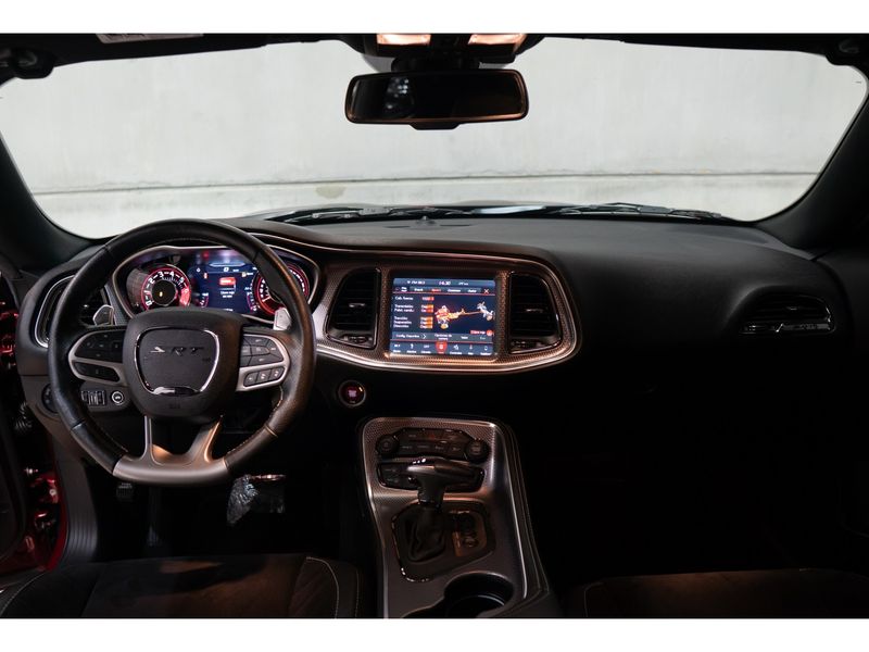 DODGE CHALLENGER 6.2 V8 HEMI SRT HELLCAT TORQUEFLITE 2019/2019 PASTORE CAR COLLECTION BENTO GONÇALVES / Carros no Vale