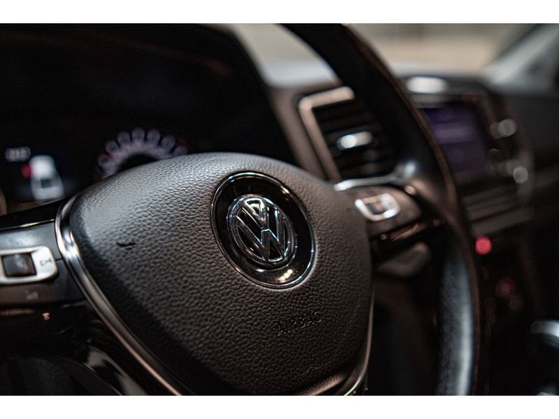 VOLKSWAGEN AMAROK 2.0 TRENDLINE 4X4 CD 16V TURBO INTERCOOLER 2018/2018 PASTORE CAR COLLECTION BENTO GONÇALVES / Carros no Vale
