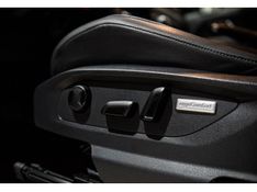 VOLKSWAGEN AMAROK 2.0 TRENDLINE 4X4 CD 16V TURBO INTERCOOLER 2018/2018 PASTORE CAR COLLECTION BENTO GONÇALVES / Carros no Vale