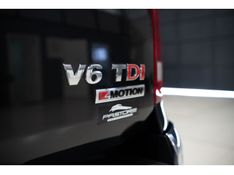 VOLKSWAGEN AMAROK 2.0 TRENDLINE 4X4 CD 16V TURBO INTERCOOLER 2018/2018 PASTORE CAR COLLECTION BENTO GONÇALVES / Carros no Vale