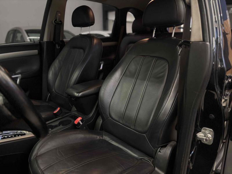 CHEVROLET CAPTIVA 3.0 SFI AWD V6 24V 2010/2011 LEHMEN VEÍCULOS VENÂNCIO AIRES / Carros no Vale