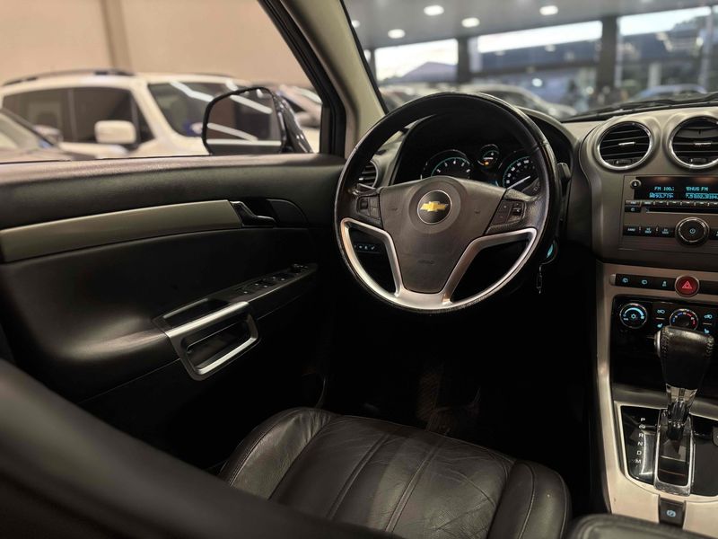 CHEVROLET CAPTIVA 3.0 SFI AWD V6 24V 2010/2011 LEHMEN VEÍCULOS VENÂNCIO AIRES / Carros no Vale