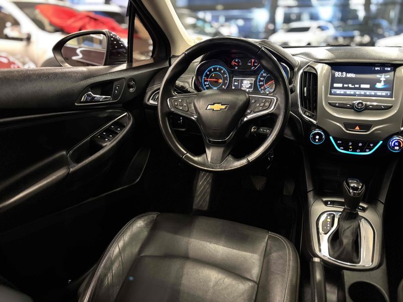 CHEVROLET CRUZE 1.4 TURBO LT 16V 2017/2017 LEHMEN VEÍCULOS VENÂNCIO AIRES / Carros no Vale