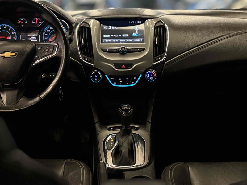 CHEVROLET CRUZE 1.4 TURBO LT 16V 2017/2017 LEHMEN VEÍCULOS VENÂNCIO AIRES / Carros no Vale