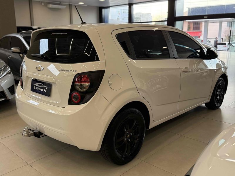 CHEVROLET SONIC 1.6 LT 16V 2012/2013 LEHMEN VEÍCULOS VENÂNCIO AIRES / Carros no Vale