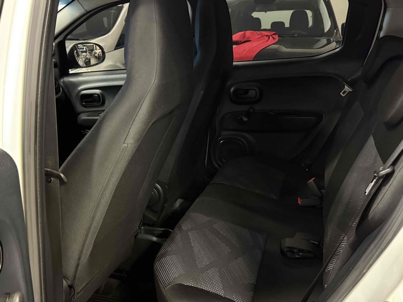 FIAT MOBI 1.0 FIREFLY DRIVE 2019/2019 LEHMEN VEÍCULOS VENÂNCIO AIRES / Carros no Vale