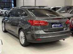 FORD FOCUS 2.0 TITANIUM 16V POWERSHIFT 2017/2017 LEHMEN VEÍCULOS VENÂNCIO AIRES / Carros no Vale