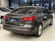 FORD FOCUS 2.0 TITANIUM 16V POWERSHIFT 2017/2017 LEHMEN VEÍCULOS VENÂNCIO AIRES / Carros no Vale