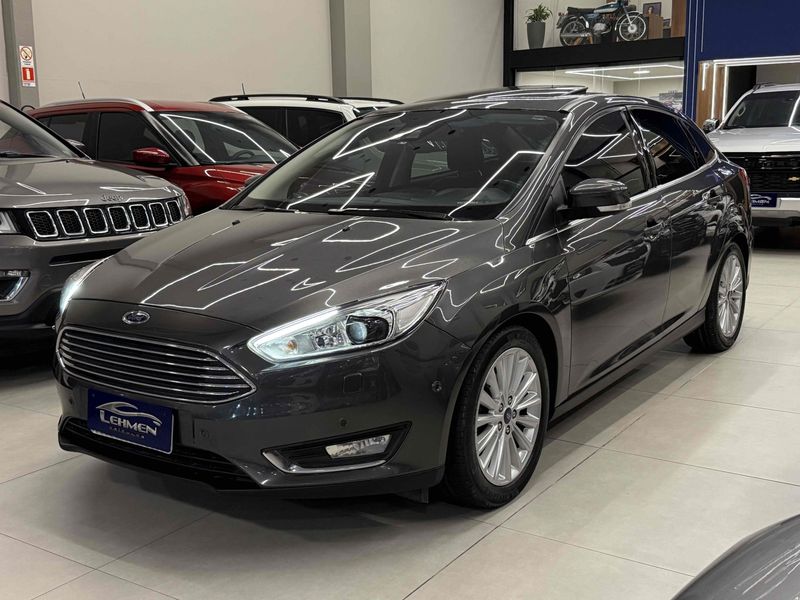 FORD FOCUS 2.0 TITANIUM 16V POWERSHIFT 2017/2017 LEHMEN VEÍCULOS VENÂNCIO AIRES / Carros no Vale