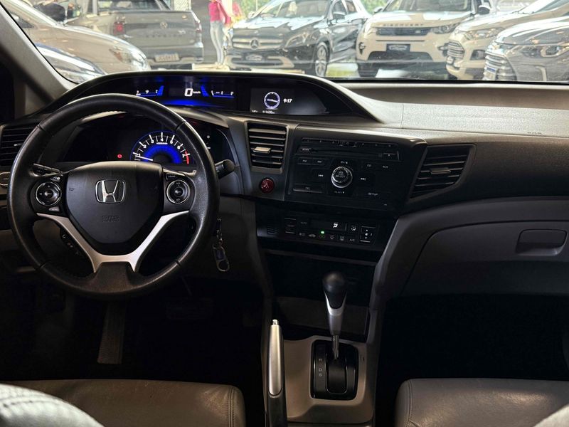 HONDA CIVIC 2.0 LXR 16V 2015/2015 LEHMEN VEÍCULOS VENÂNCIO AIRES / Carros no Vale