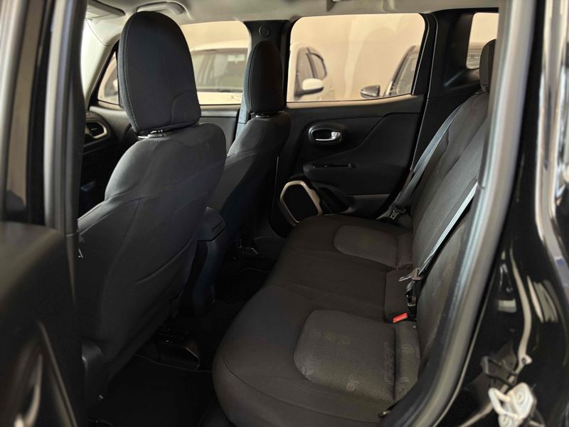 JEEP RENEGADE 1.8 16V 2016/2016 LEHMEN VEÍCULOS VENÂNCIO AIRES / Carros no Vale