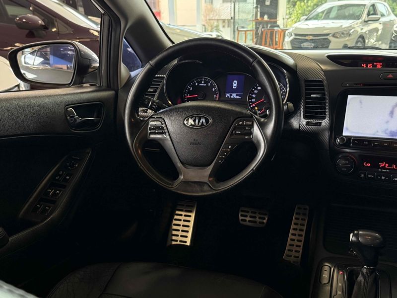 KIA CERATO 1.6 SX 16V 2013/2014 LEHMEN VEÍCULOS VENÂNCIO AIRES / Carros no Vale