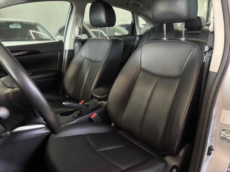 NISSAN SENTRA 2.0 SV 16V FLEXSTART 2020/2020 LEHMEN VEÍCULOS VENÂNCIO AIRES / Carros no Vale