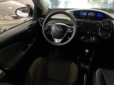 TOYOTA ETIOS 1.5 XS SEDAN 16V 2018/2018 LEHMEN VEÍCULOS VENÂNCIO AIRES / Carros no Vale