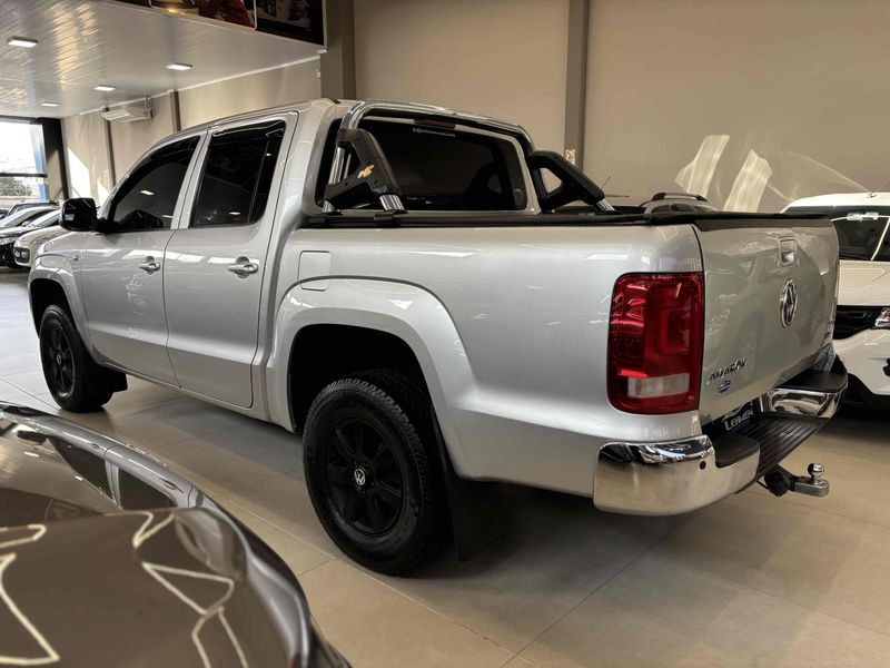 VOLKSWAGEN AMAROK 2.0 4X4 CD 16V TURBO INTERCOOLER 2013/2014 LEHMEN VEÍCULOS VENÂNCIO AIRES / Carros no Vale