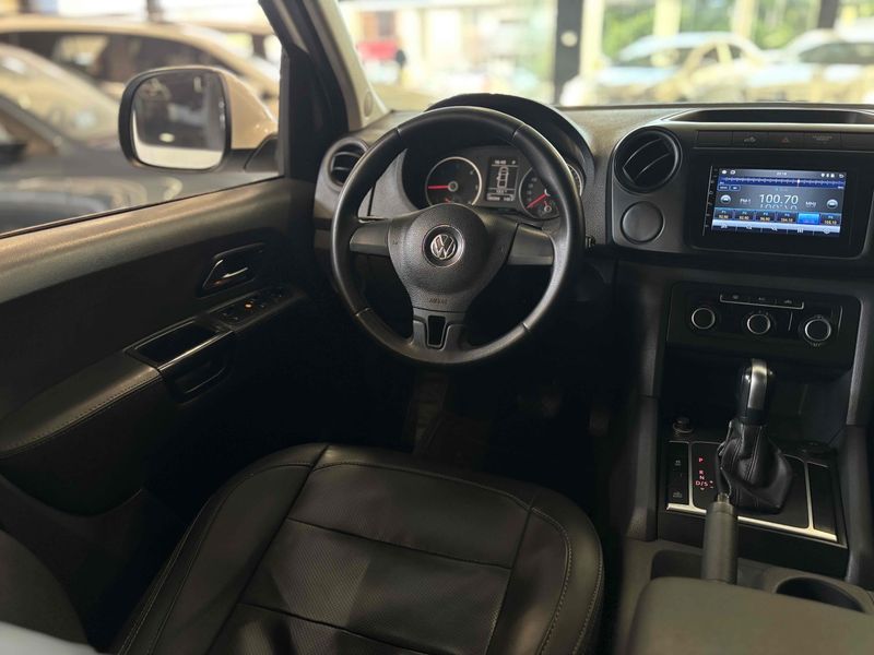 VOLKSWAGEN AMAROK 2.0 TRENDLINE 4X4 CD 16V TURBO INTERCOOLER 2015/2015 LEHMEN VEÍCULOS VENÂNCIO AIRES / Carros no Vale