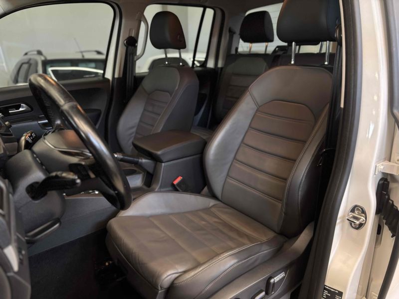 VOLKSWAGEN AMAROK 3.0 V6 TDI HIGHLINE CD 4MOTION 2021/2021 LEHMEN VEÍCULOS VENÂNCIO AIRES / Carros no Vale