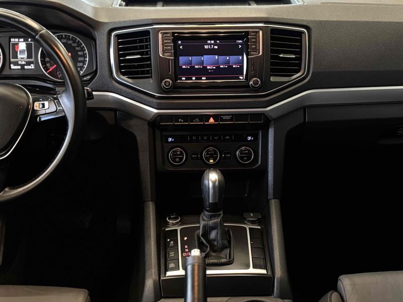 VOLKSWAGEN AMAROK 3.0 V6 TDI HIGHLINE CD 4MOTION 2021/2021 LEHMEN VEÍCULOS VENÂNCIO AIRES / Carros no Vale