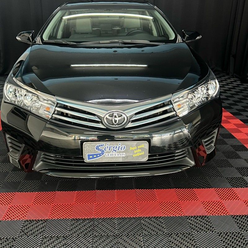 Toyota COROLLA GLi 1.8 2017/2017 SÉRGIO VEÍCULOS TEUTÔNIA / Carros no Vale