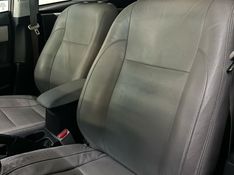 Toyota COROLLA GLi 1.8 2017/2017 SÉRGIO VEÍCULOS TEUTÔNIA / Carros no Vale