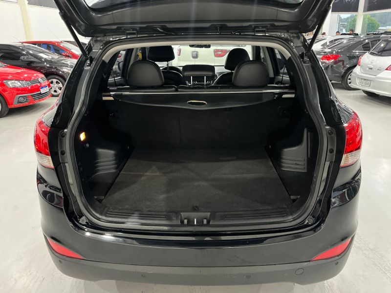 Hyundai Ix35 2.0 16v 2014/2015 SIM AUTOMÓVEIS ROLANTE / Carros no Vale