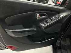 Hyundai Ix35 2.0 16v 2014/2015 SIM AUTOMÓVEIS ROLANTE / Carros no Vale