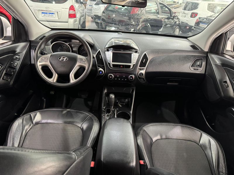 Hyundai Ix35 B 2013/2014 SIM AUTOMÓVEIS ROLANTE / Carros no Vale