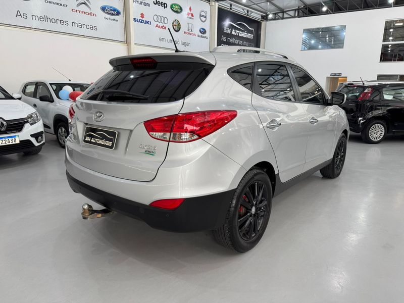 Hyundai Ix35 B 2013/2014 SIM AUTOMÓVEIS ROLANTE / Carros no Vale