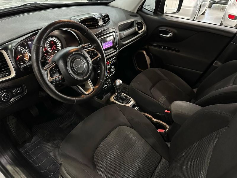 Jeep Renegade 1.8 16v Sport 2015/2016 SIM AUTOMÓVEIS ROLANTE / Carros no Vale