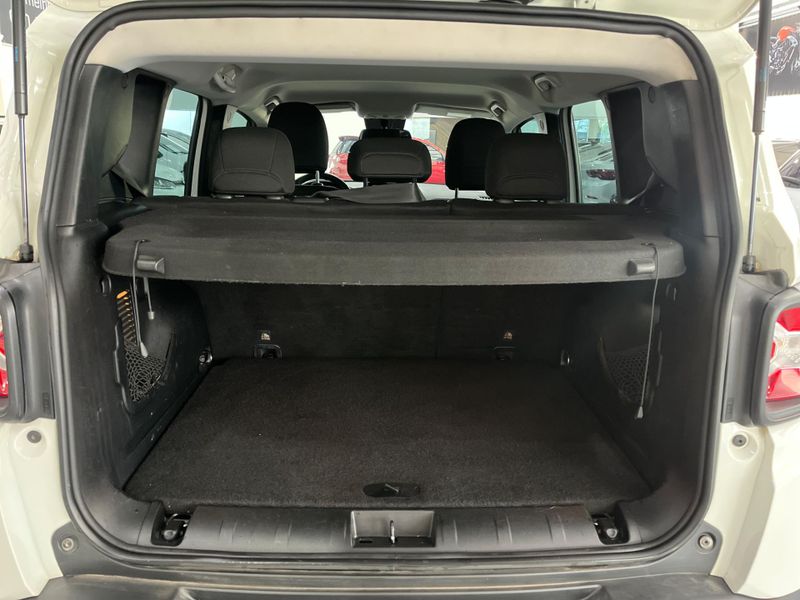 Jeep Renegade 2.0 16v Turbo Sport 4×4 2015/2016 SIM AUTOMÓVEIS ROLANTE / Carros no Vale
