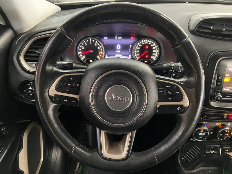 Jeep Renegade Longitude 1.8 2016/2016 SIM AUTOMÓVEIS ROLANTE / Carros no Vale