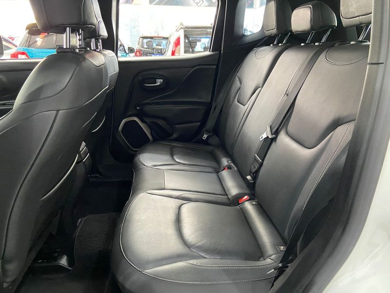 Jeep Renegade Longitude 1.8 2016/2016 SIM AUTOMÓVEIS ROLANTE / Carros no Vale