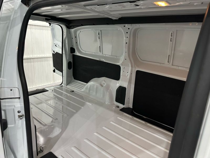 Peugeot Expert Business Pack 2020/2021 SIM AUTOMÓVEIS ROLANTE / Carros no Vale