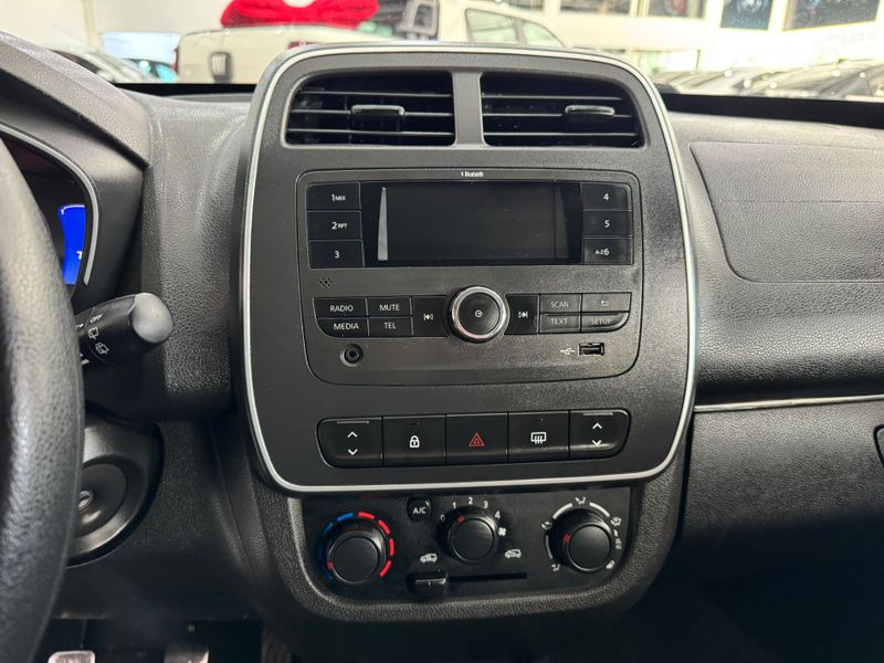 Renault Kwid Zen 1.0 12v 2019/2020 SIM AUTOMÓVEIS ROLANTE / Carros no Vale