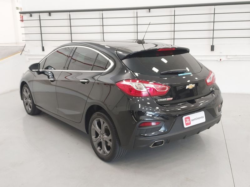 Chevrolet CRUZE 1.4 TURBO LTZ 16V FLEX 4P AUTOMÁTICO 2018/2018 BETIOLO NOVOS E SEMINOVOS LAJEADO / Carros no Vale