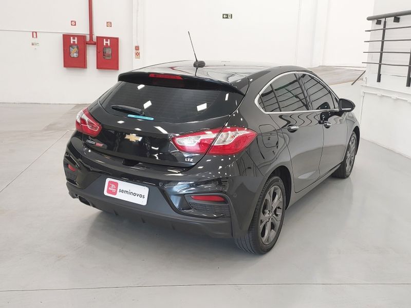 Chevrolet CRUZE 1.4 TURBO LTZ 16V FLEX 4P AUTOMÁTICO 2018/2018 BETIOLO NOVOS E SEMINOVOS LAJEADO / Carros no Vale