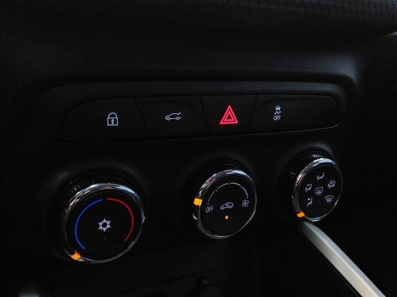 Chevrolet ONIX 1.0 FLEX LT MANUAL 2022/2023 BETIOLO NOVOS E SEMINOVOS LAJEADO / Carros no Vale