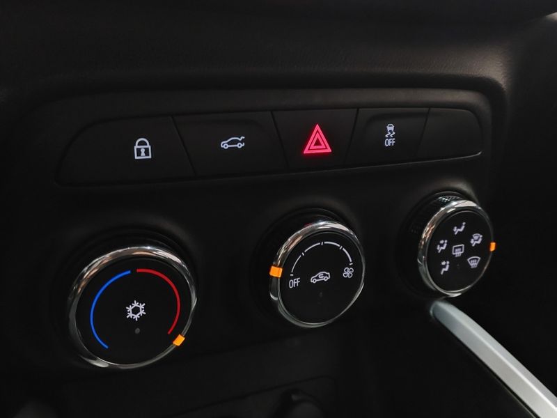 Chevrolet ONIX 1.0 FLEX LT MANUAL 2022/2023 BETIOLO NOVOS E SEMINOVOS LAJEADO / Carros no Vale