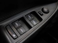 Chevrolet ONIX 1.0 FLEX LT MANUAL 2020/2020 BETIOLO NOVOS E SEMINOVOS LAJEADO / Carros no Vale
