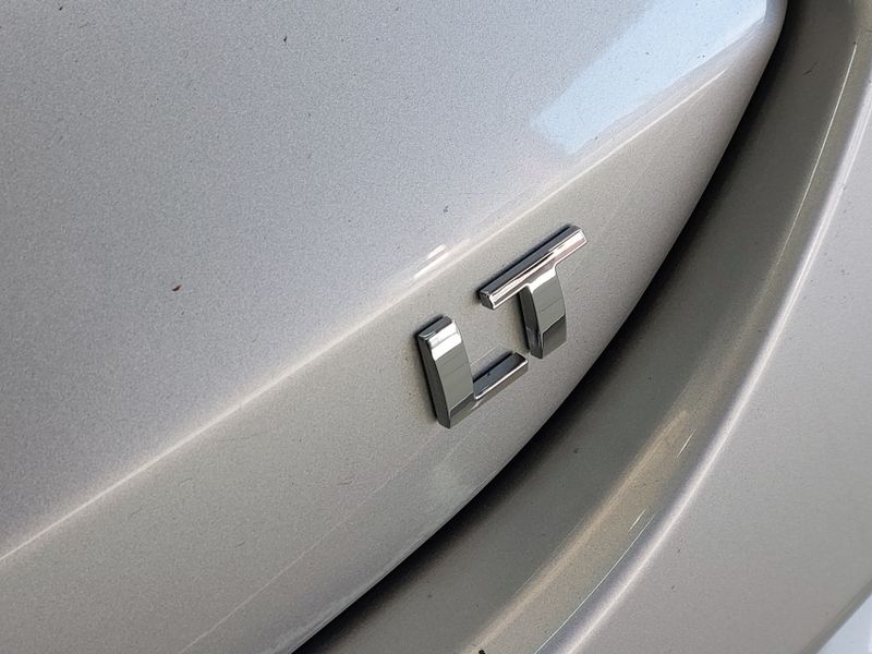 Chevrolet ONIX 1.0 FLEX LT MANUAL 2020/2020 BETIOLO NOVOS E SEMINOVOS LAJEADO / Carros no Vale
