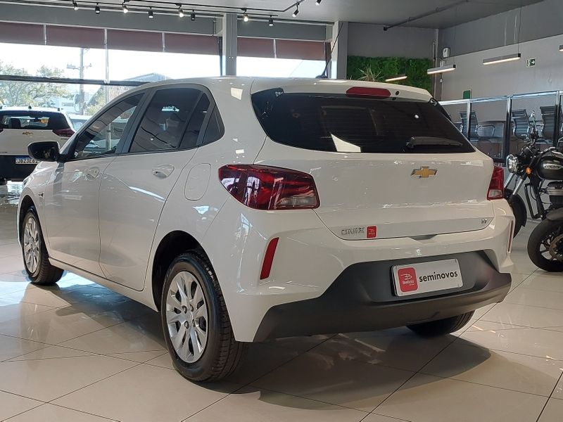 Chevrolet ONIX 1.0 FLEX LT MANUAL 2022/2023 BETIOLO NOVOS E SEMINOVOS LAJEADO / Carros no Vale