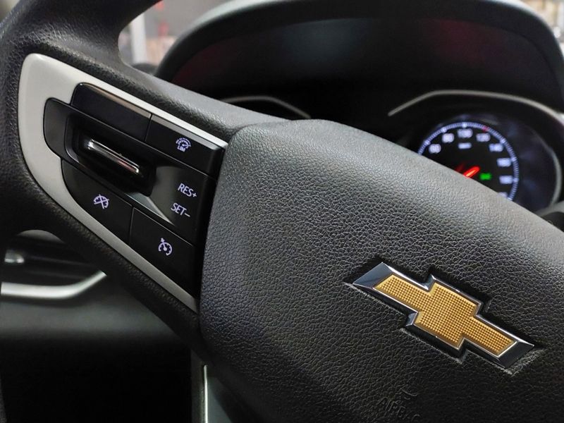 Chevrolet ONIX 1.0 TURBO FLEX LT AUTOMÁTICO 2021/2022 BETIOLO NOVOS E SEMINOVOS LAJEADO / Carros no Vale