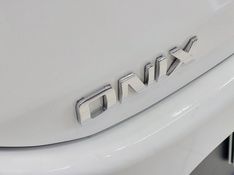 Chevrolet ONIX 1.0 TURBO FLEX LT AUTOMÁTICO 2021/2022 BETIOLO NOVOS E SEMINOVOS LAJEADO / Carros no Vale