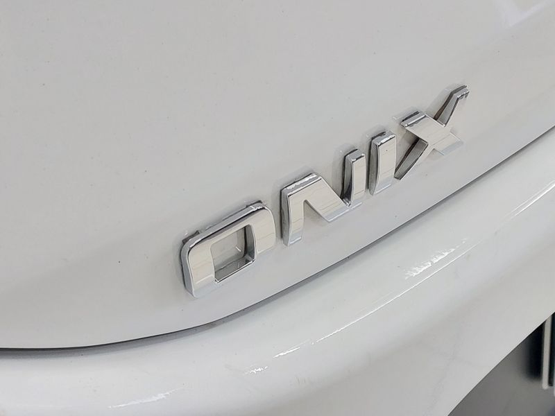 Chevrolet ONIX 1.0 TURBO FLEX LT AUTOMÁTICO 2021/2022 BETIOLO NOVOS E SEMINOVOS LAJEADO / Carros no Vale
