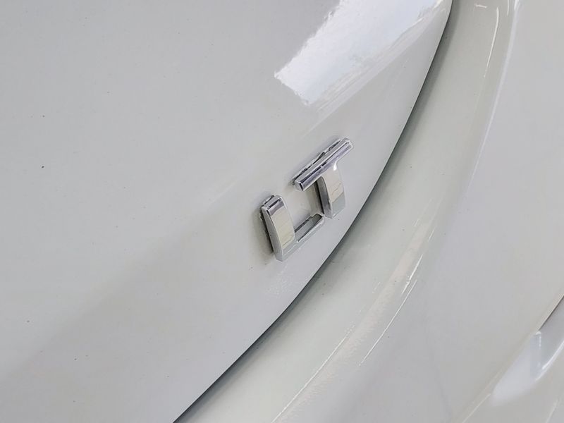 Chevrolet ONIX 1.0 TURBO FLEX LT AUTOMÁTICO 2021/2022 BETIOLO NOVOS E SEMINOVOS LAJEADO / Carros no Vale