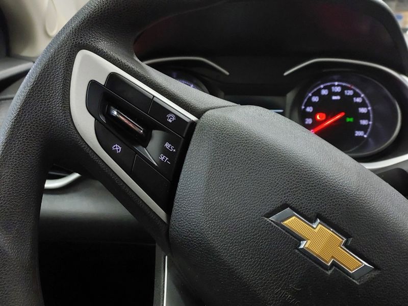 Chevrolet ONIX 1.0 TURBO FLEX LT MANUAL 2022/2023 BETIOLO NOVOS E SEMINOVOS LAJEADO / Carros no Vale