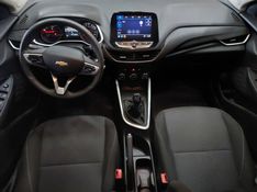 Chevrolet ONIX 1.0 TURBO FLEX LT MANUAL 2021/2022 BETIOLO NOVOS E SEMINOVOS LAJEADO / Carros no Vale