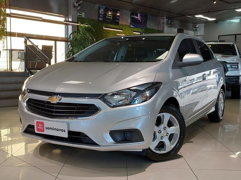 Chevrolet ONIX 1.4 MPFI LT 8V FLEX 4P MANUAL 2018/2019 BETIOLO NOVOS E SEMINOVOS LAJEADO / Carros no Vale