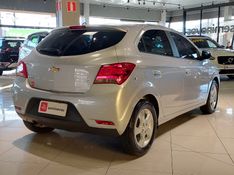 Chevrolet ONIX 1.4 MPFI LT 8V FLEX 4P MANUAL 2018/2019 BETIOLO NOVOS E SEMINOVOS LAJEADO / Carros no Vale