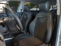 Chevrolet ONIX 1.4 MPFI LT 8V FLEX 4P MANUAL 2018/2019 BETIOLO NOVOS E SEMINOVOS LAJEADO / Carros no Vale